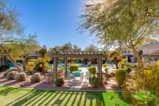 Photo #3: 6772287 Listing