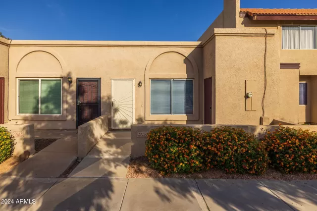 MLS: 6772383 Condo For Sale