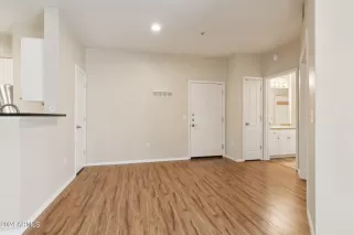 Photo #5: 6772496 Listing 