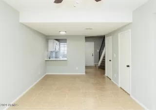 Photo #3: 6772616 Listing