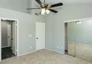 Photo #5: 6772616 Listing