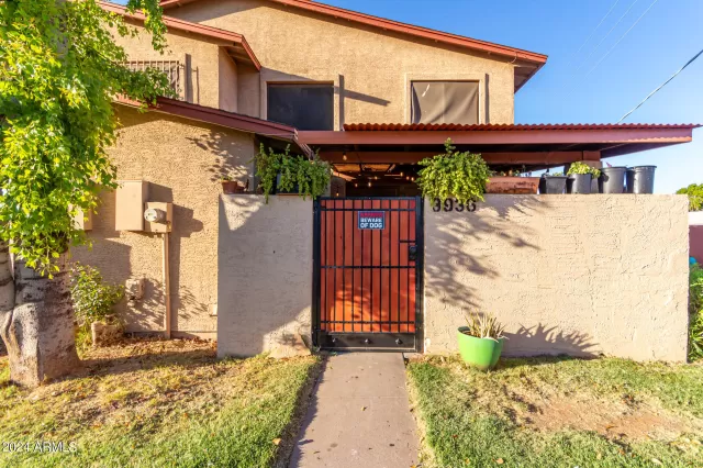 MLS: 6772626 Condo For Sale