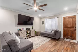 Photo #6: 6772626 Listing 