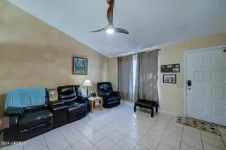 Photo #4: 6772646 Listing