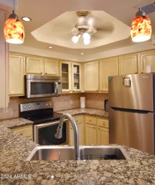 Photo #5: 6772801 Listing 