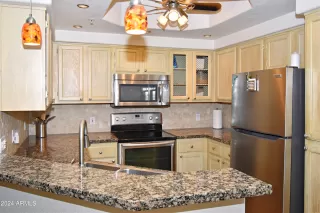 Photo #6: 6772801 Listing 