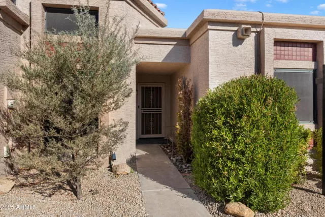 MLS: 6772914 Condo For Sale