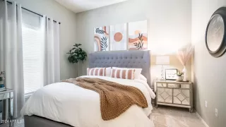 Photo #5: 6772916 Listing