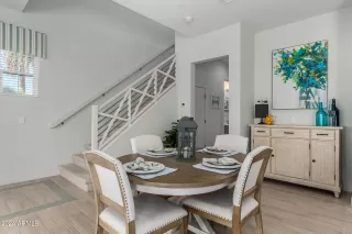 Photo #6: 6772932 Listing