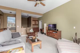 Photo #5: 6773095 Listing 