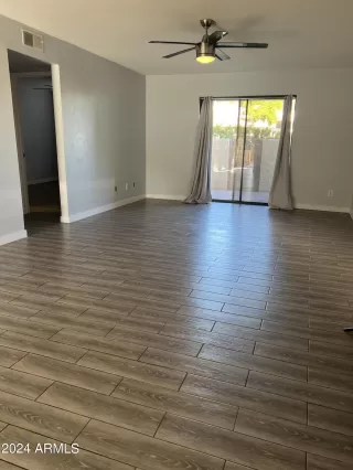 Photo #2: 6773119 Listing