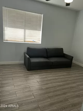 Photo #3: 6773119 Listing