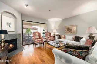 Photo #3: 6773262 Listing