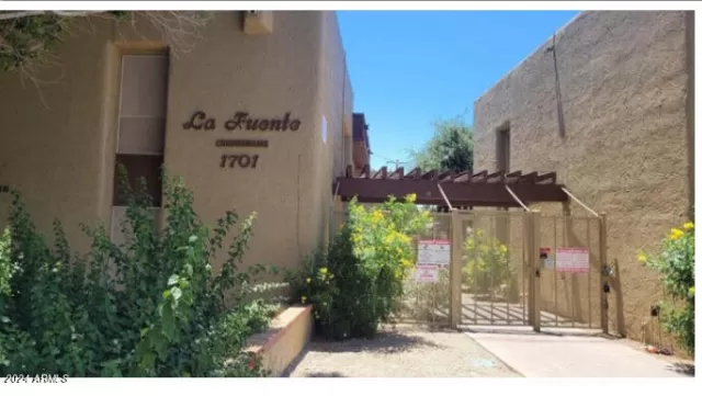 MLS: 6773393 Condo For Sale