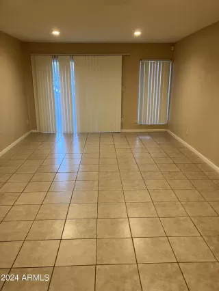 Photo #4: 6773393 Listing