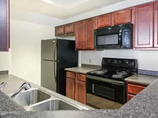 Photo #5: 6773470 Listing