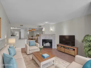 Photo #5: 6773546 Listing