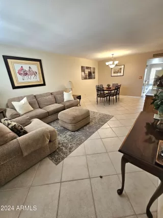 Photo #2: 6773643 Listing 