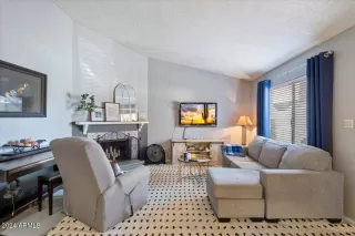 Photo #3: 6773687 Listing