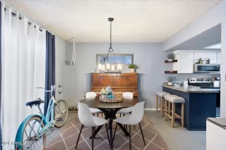 Photo #5: 6773687 Listing