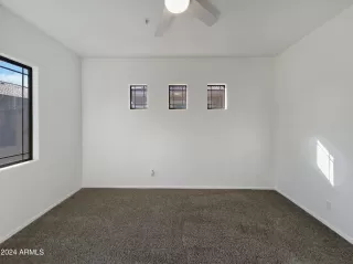 Photo #4: 6773937 Listing