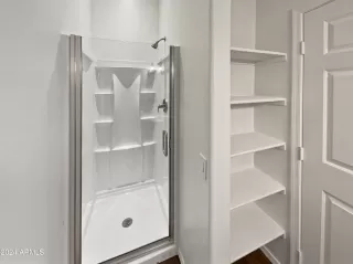 Photo #6: 6773937 Listing