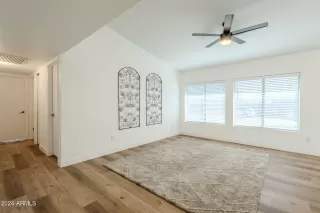 Photo #2: 6774145 Listing