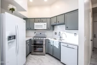 Photo #6: 6774166 Listing 