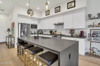 Photo #4: 6774323 Listing 