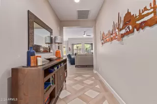 Photo #3: 6774711 Listing