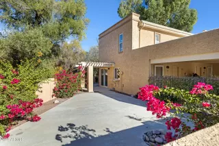 Photo #2: 6774743 Listing