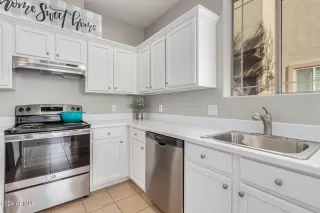 Photo #2: 6774810 Listing 