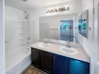 Photo #6: 6774811 Listing