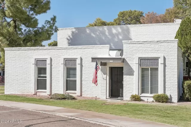 MLS: 6775158 Condo For Sale