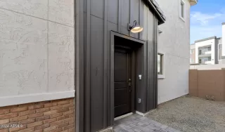 Photo #3: 6775246 Listing