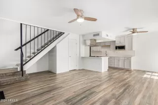 Photo #5: 6775259 Listing 