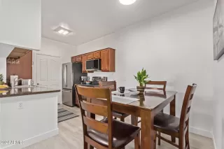 Photo #4: 6775450 Listing