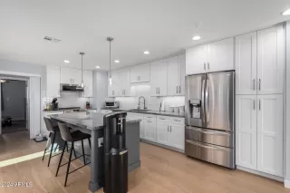 Photo #5: 6775489 Listing