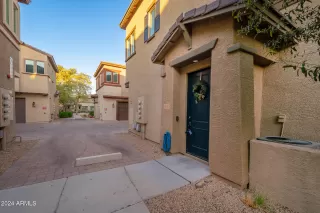 Photo #3: 6775494 Listing