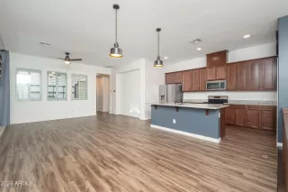 Photo #5: 6775494 Listing