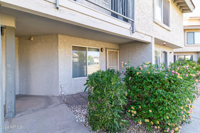 MLS: 6775503 Condo For Sale