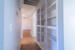 Photo #4: 6775503 Listing