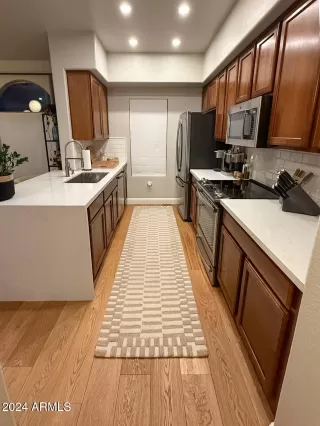 Photo #2: 6775636 Listing