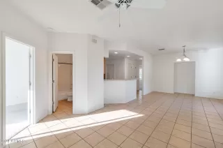 Photo #3: 6775651 Listing 