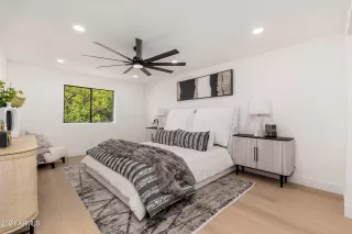 Photo #2: 6775707 Listing