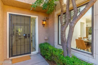 Photo #6: 6775707 Listing