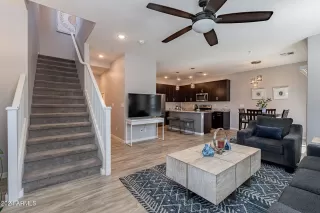 Photo #2: 6775752 Listing