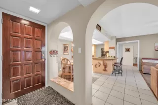 Photo #5: 6775784 Listing