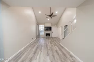 Photo #4: 6775869 Listing