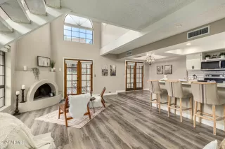 Photo #5: 6775895 Listing